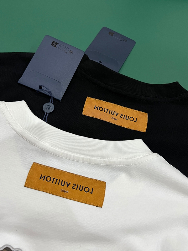 ブランドTシャツ角部分ディテール